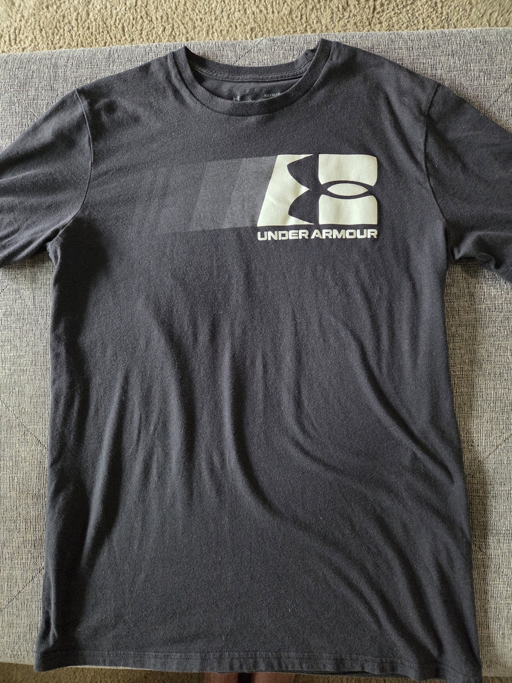Under Armour Globe Mens Short Sleeve Tee Size Medium